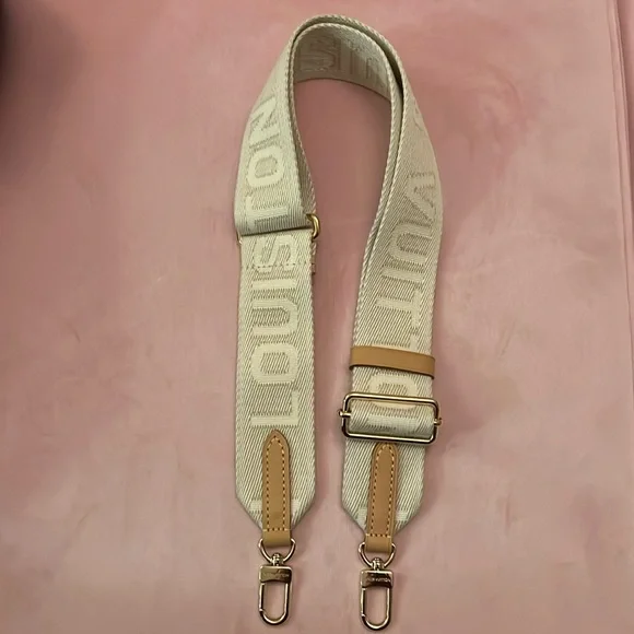 Louis Vuitton Coussin Crossbody Strap - Picture 1 of 5